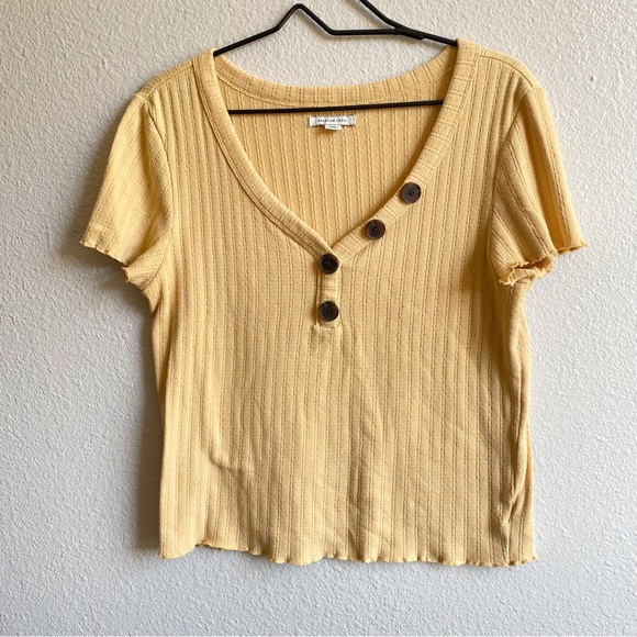 American Eagle Outfitters Tops - American Eagle Ribbed Semi-Button V-Neck Yellow Gold Size Large